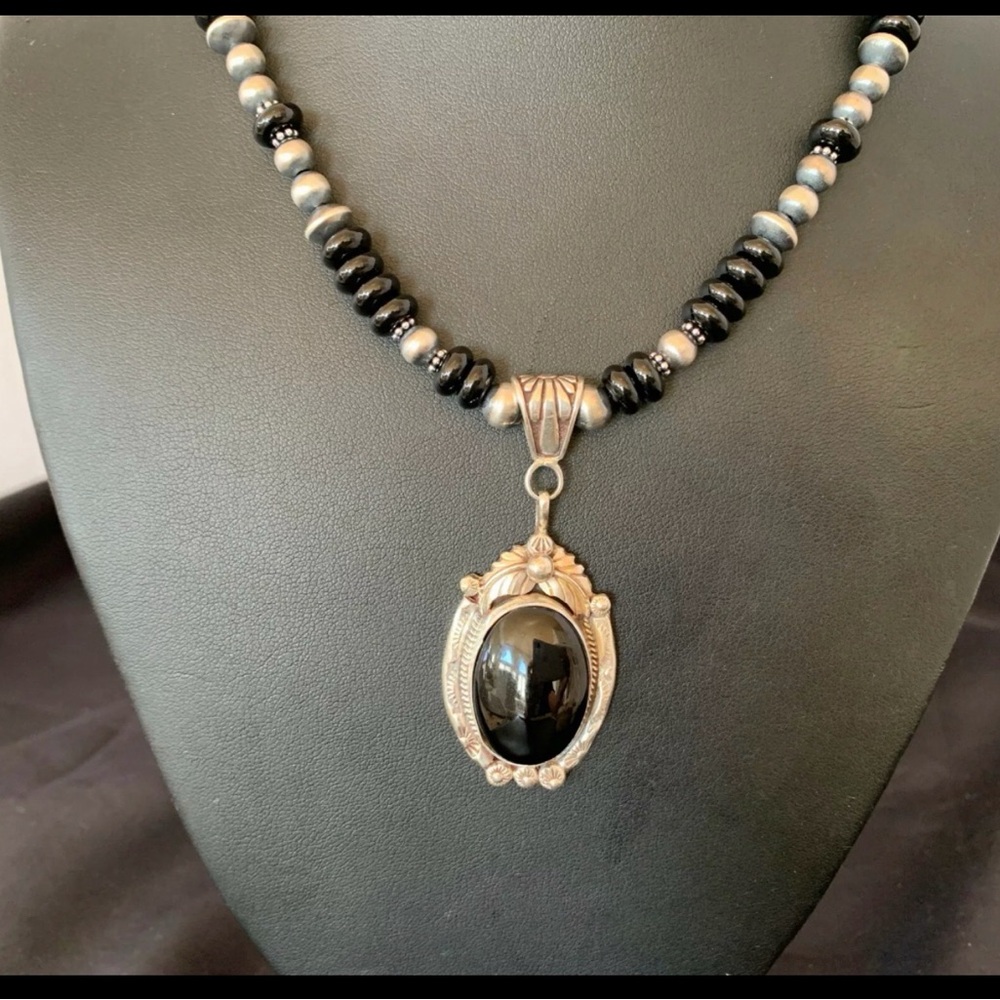 Native American Navajo Pearl 925 Sterling Silver Black Onyx 24” Necklace Pendant